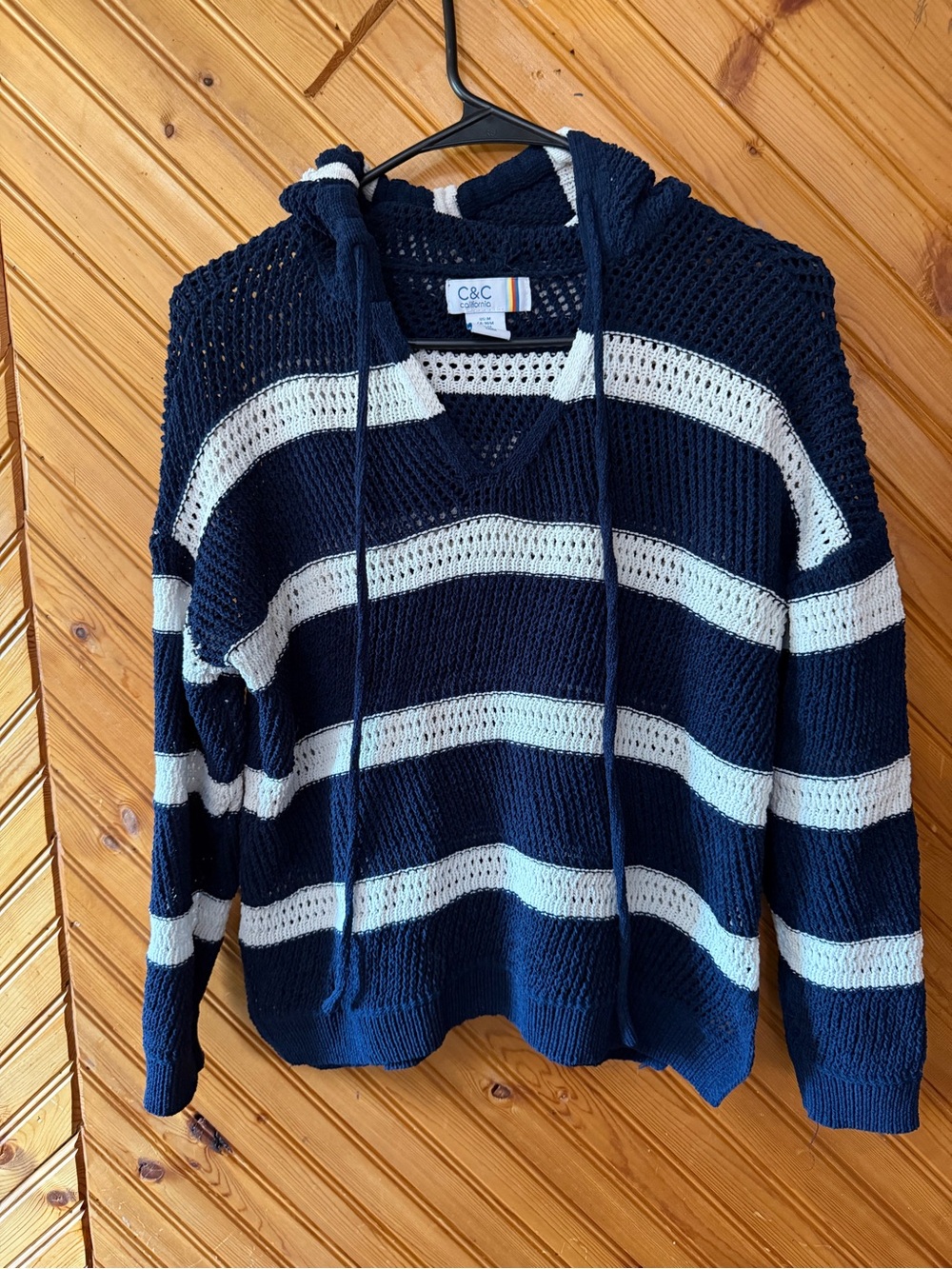 NWOT C&C California Navy & White V-Neck Hooded Knit Sweater